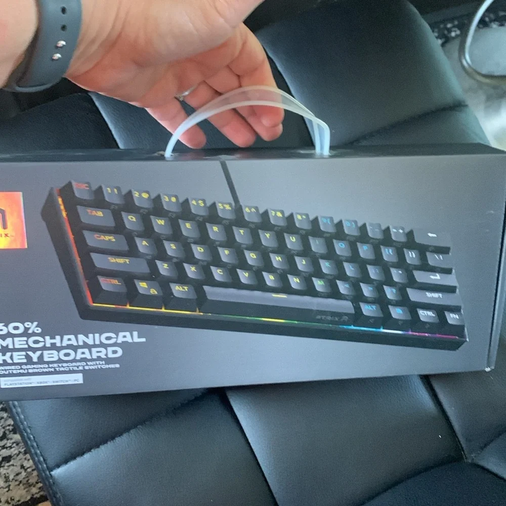 60% mechanical keyboard compatible with PlayStation - Xbox - switch - PC